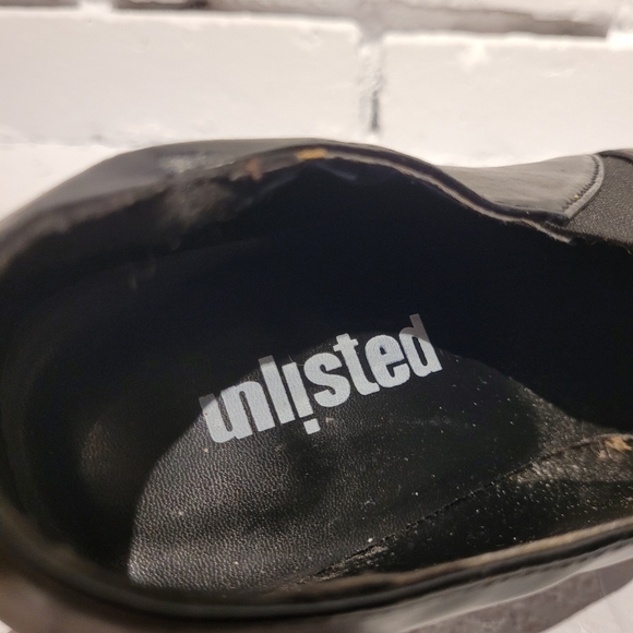 Unlisted Shoes - Picture 3 of 5